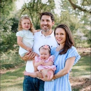 Meet your Posher, Desiree